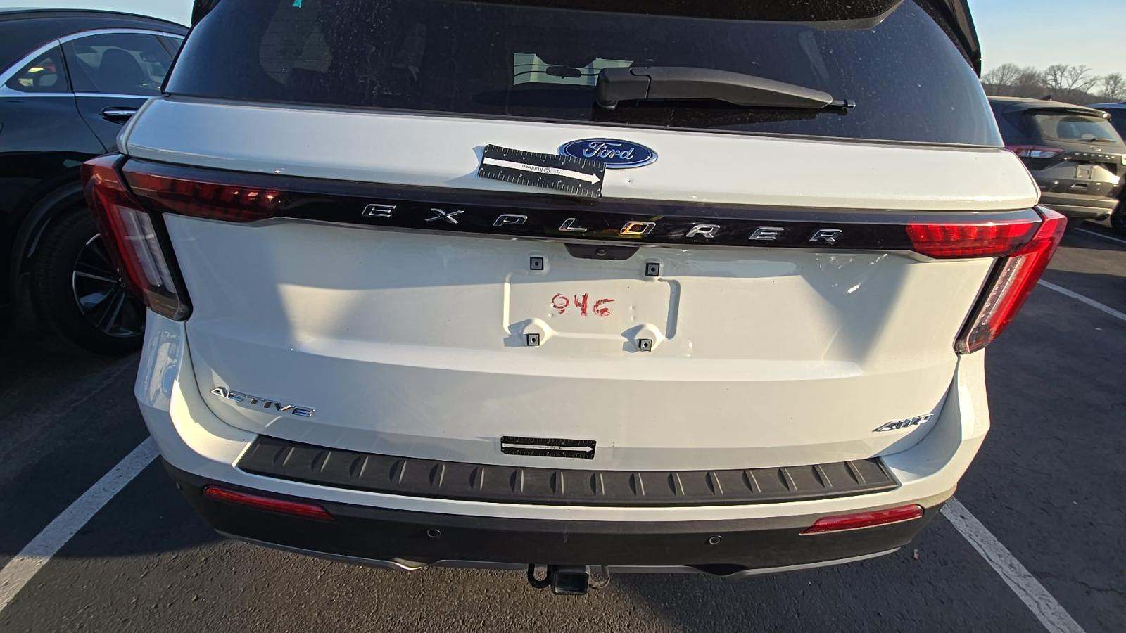 2025 Ford Explorer Active AWD