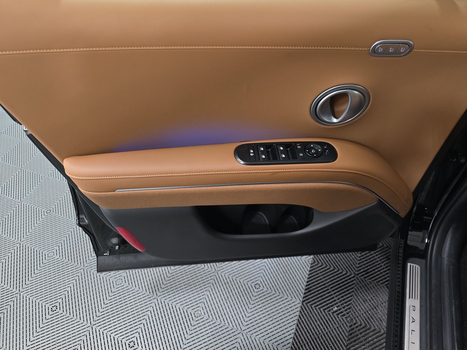 HYUNDAI CALLIGRAPH - 10