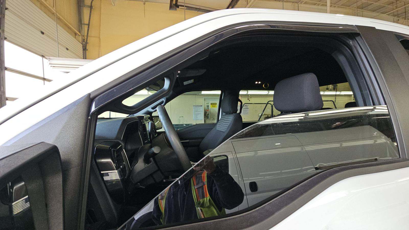 2023 Ford F-150 XL AWD