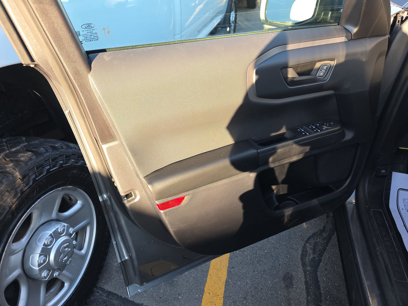 FORD BRONCO - 10