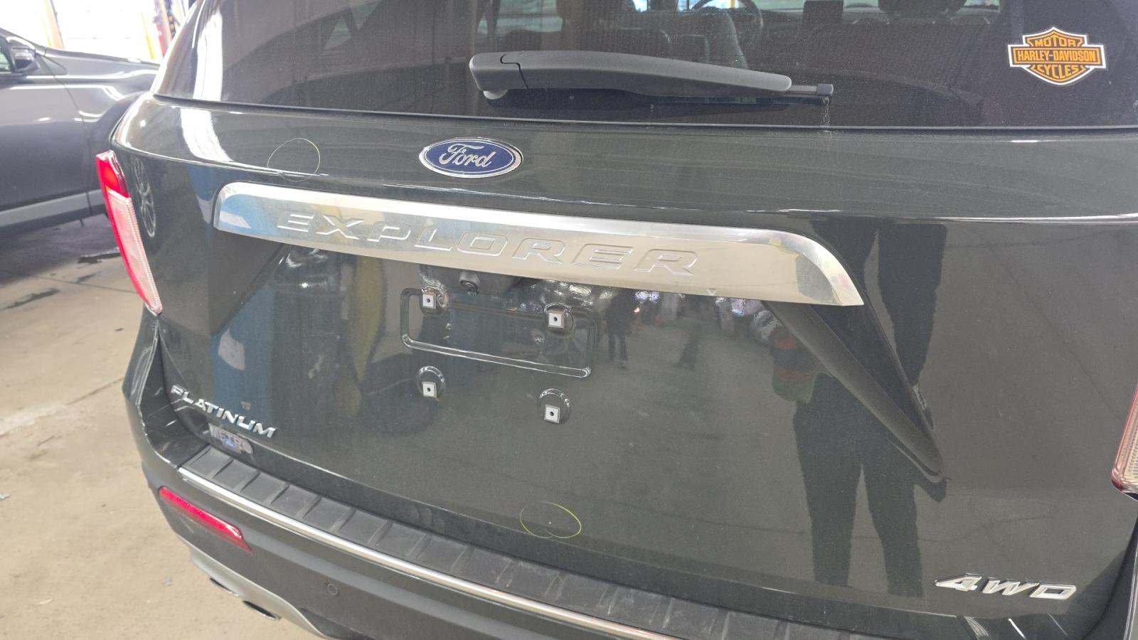 2022 Ford Explorer Platinum AWD