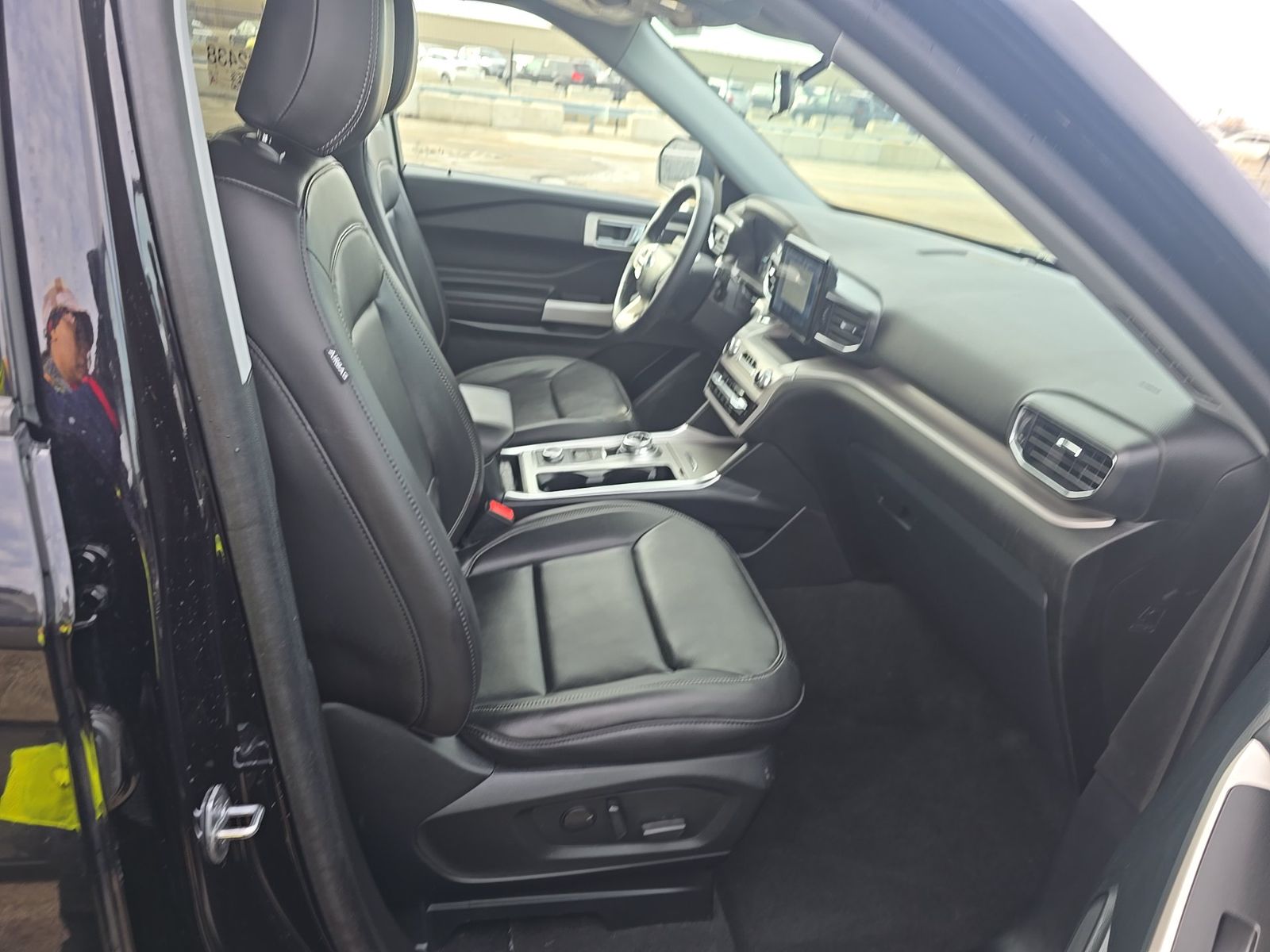 2024 Ford Explorer XLT AWD