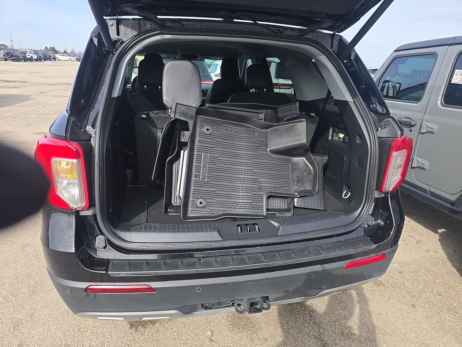 2024 Ford Explorer XLT AWD