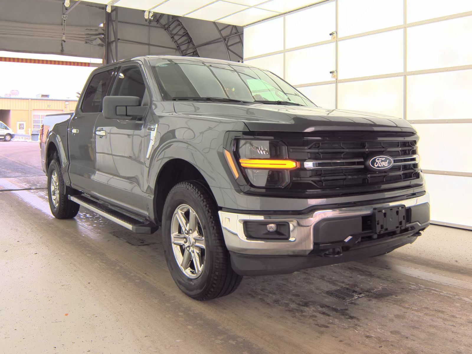 2025 Ford F-150 XLT AWD