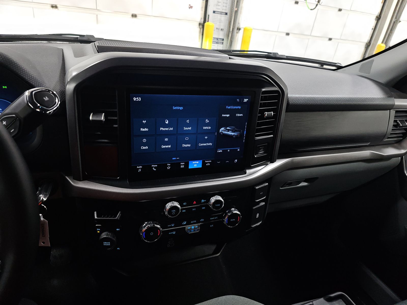 2025 Ford F-150 XLT AWD