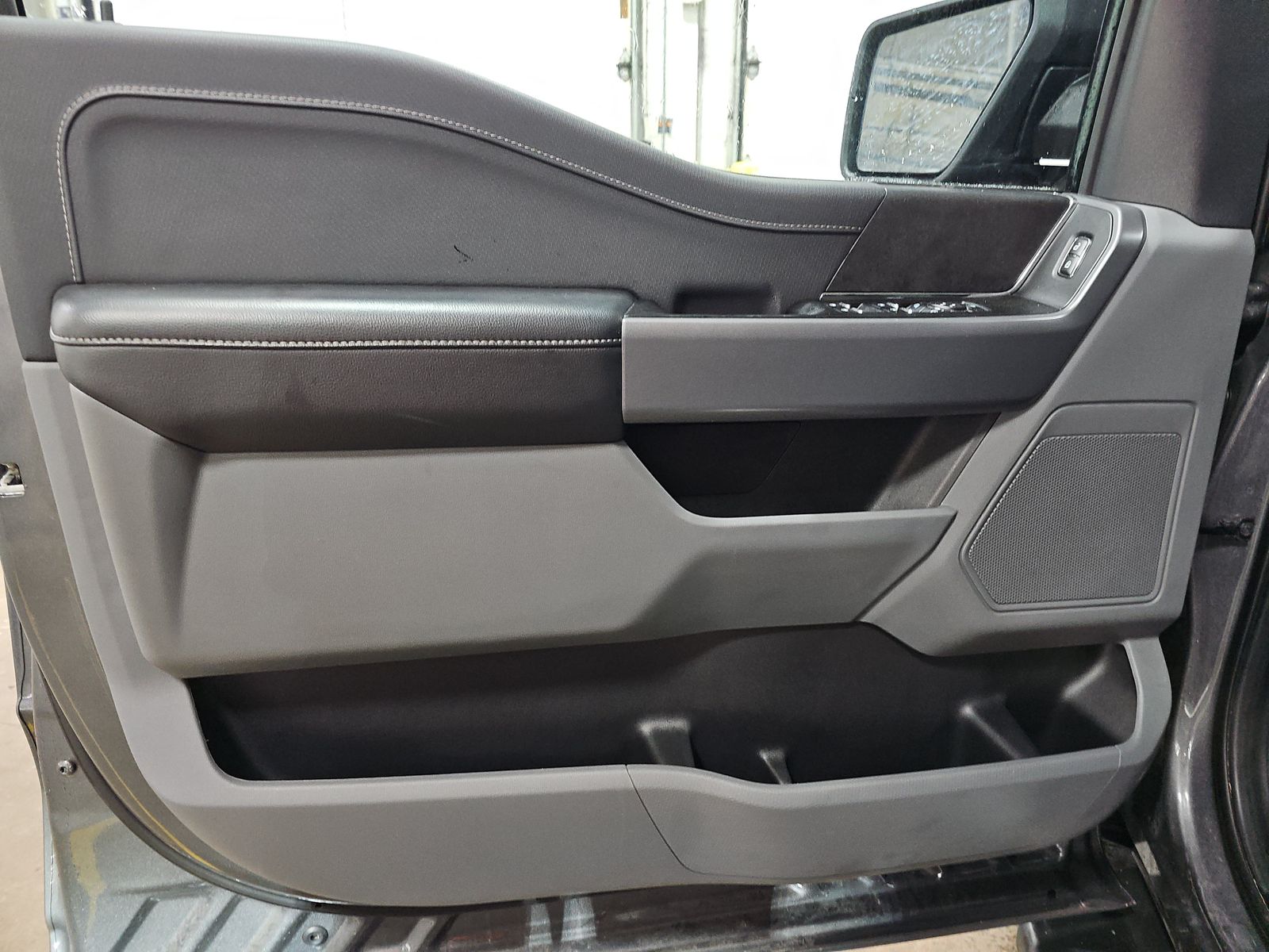 2025 Ford F-150 XLT AWD