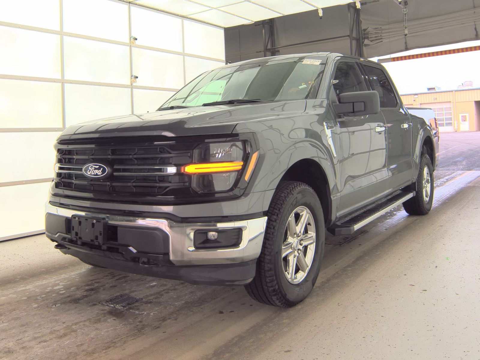 2025 Ford F-150 XLT AWD