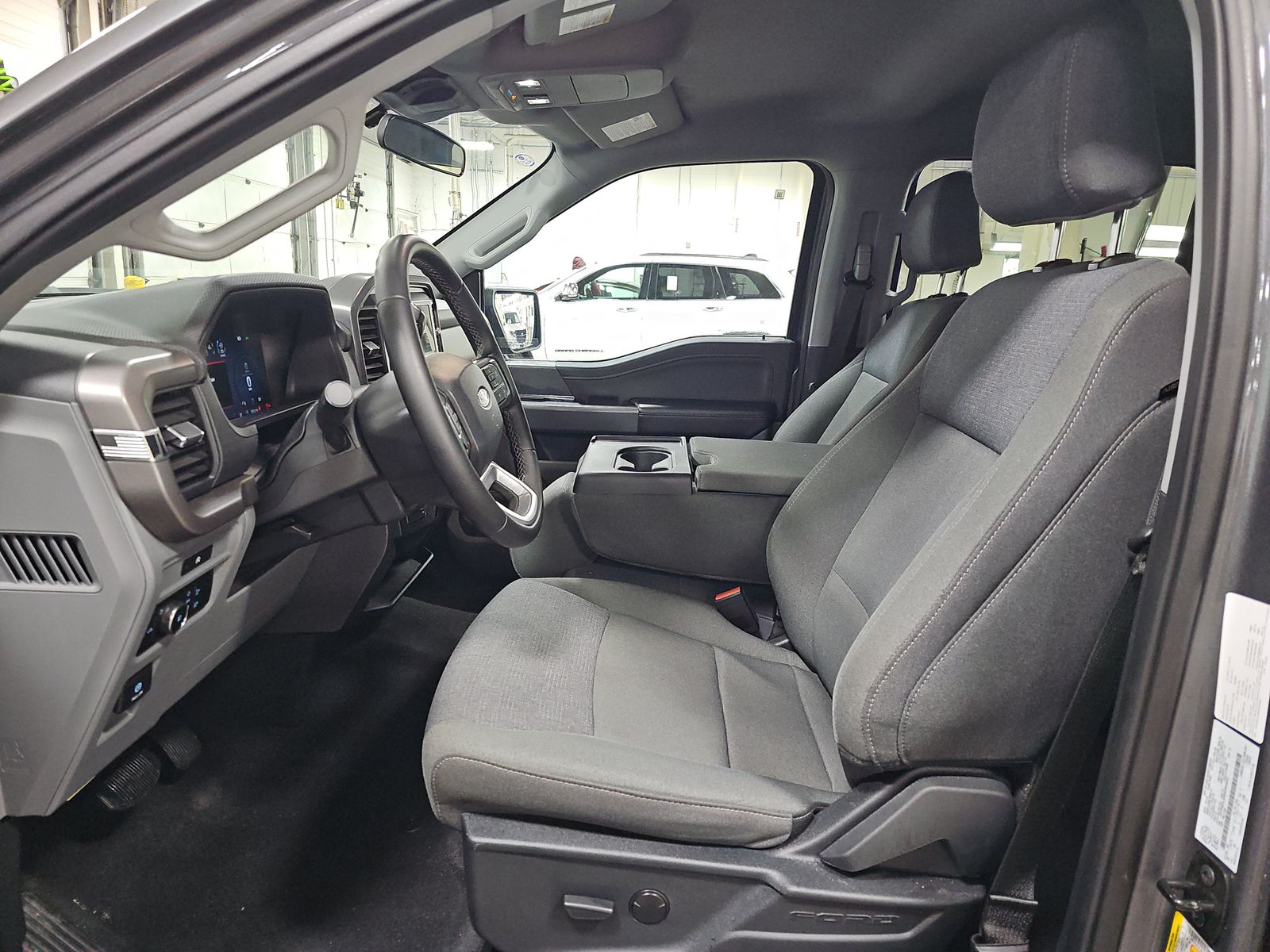 2025 Ford F-150 XLT AWD