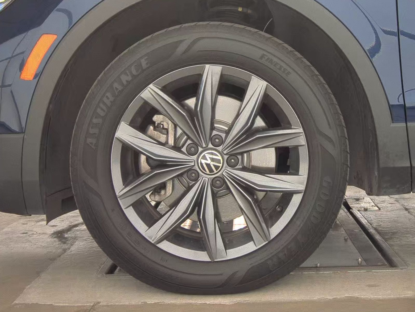 2022 Volkswagen Tiguan 2.0T SE FWD