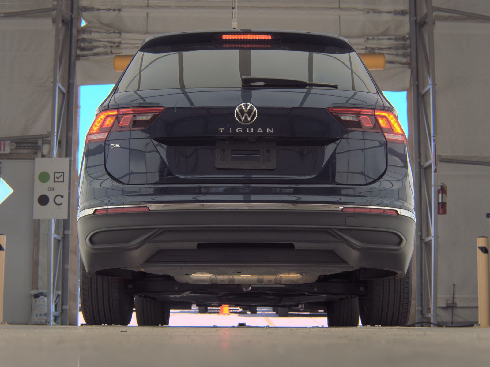 2022 Volkswagen Tiguan 2.0T SE FWD