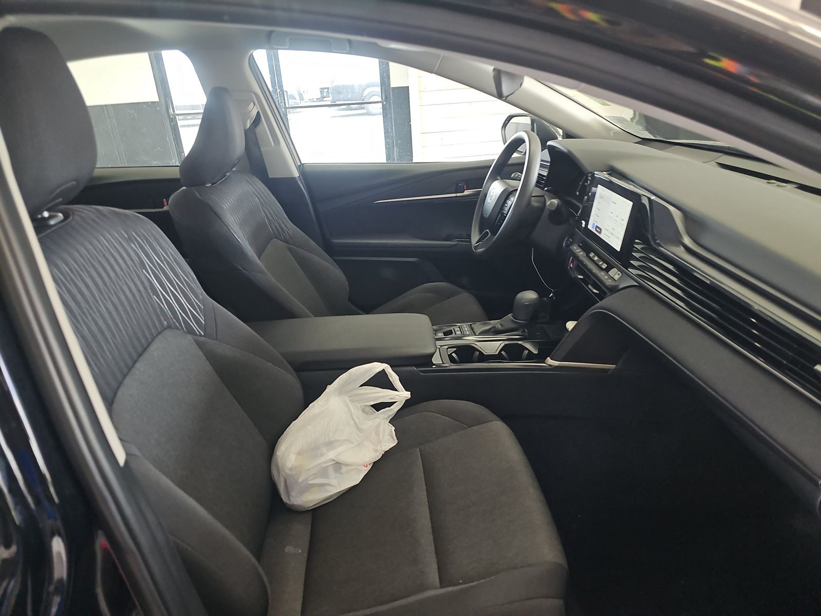 2025 Toyota Camry LE FWD