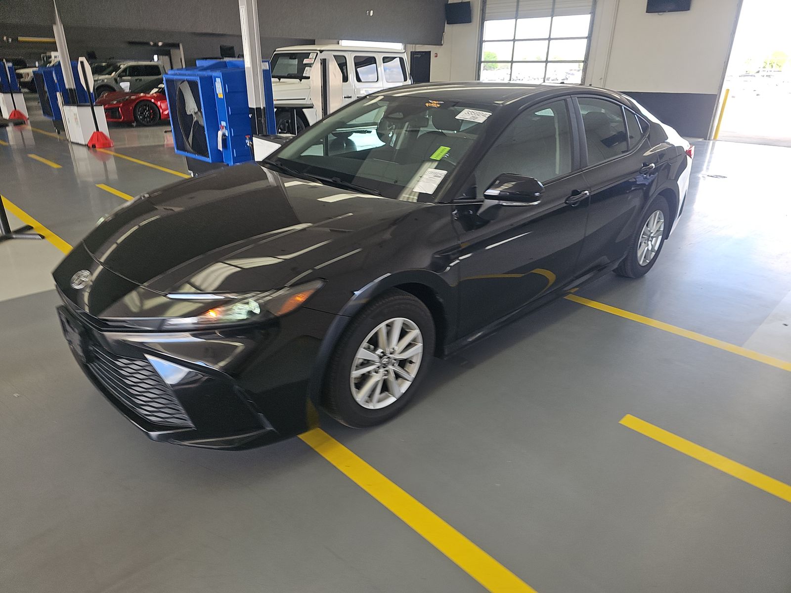 2025 Toyota Camry LE FWD