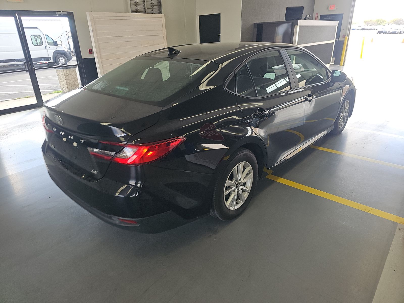 2025 Toyota Camry LE FWD