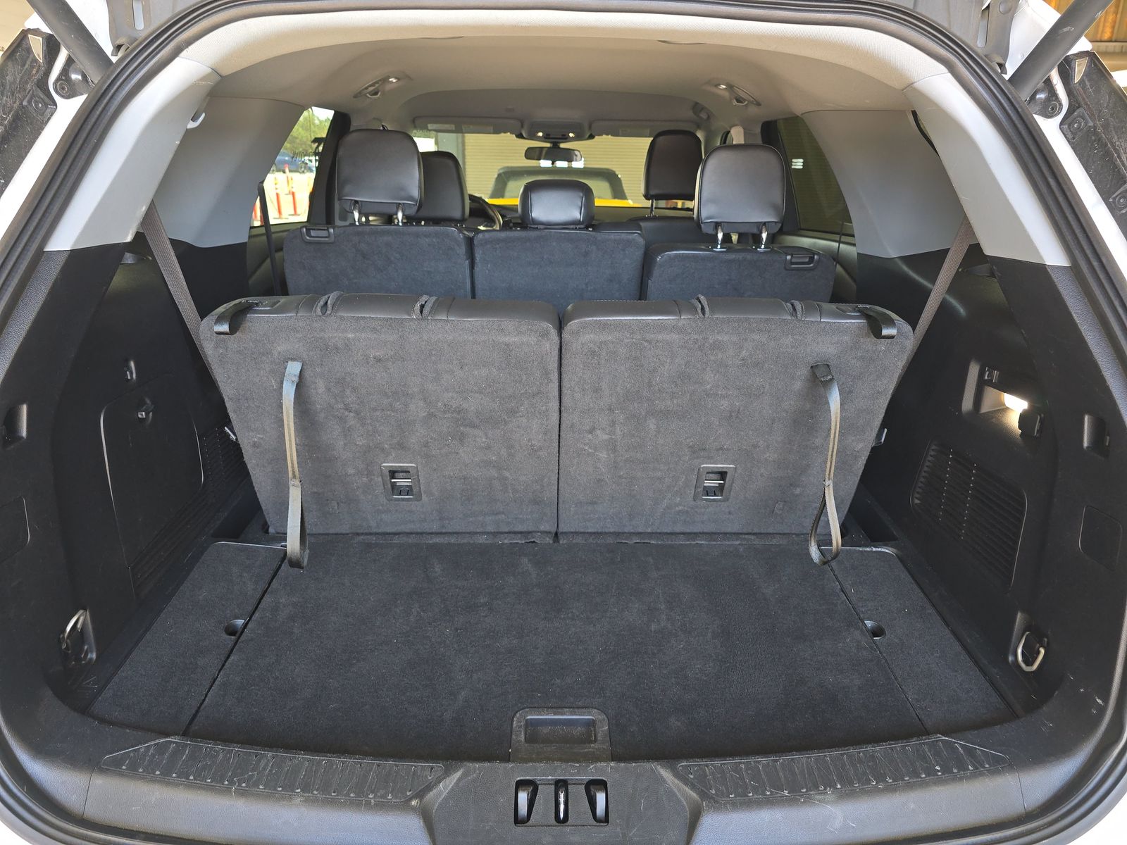 2023 Ford Explorer XLT AWD