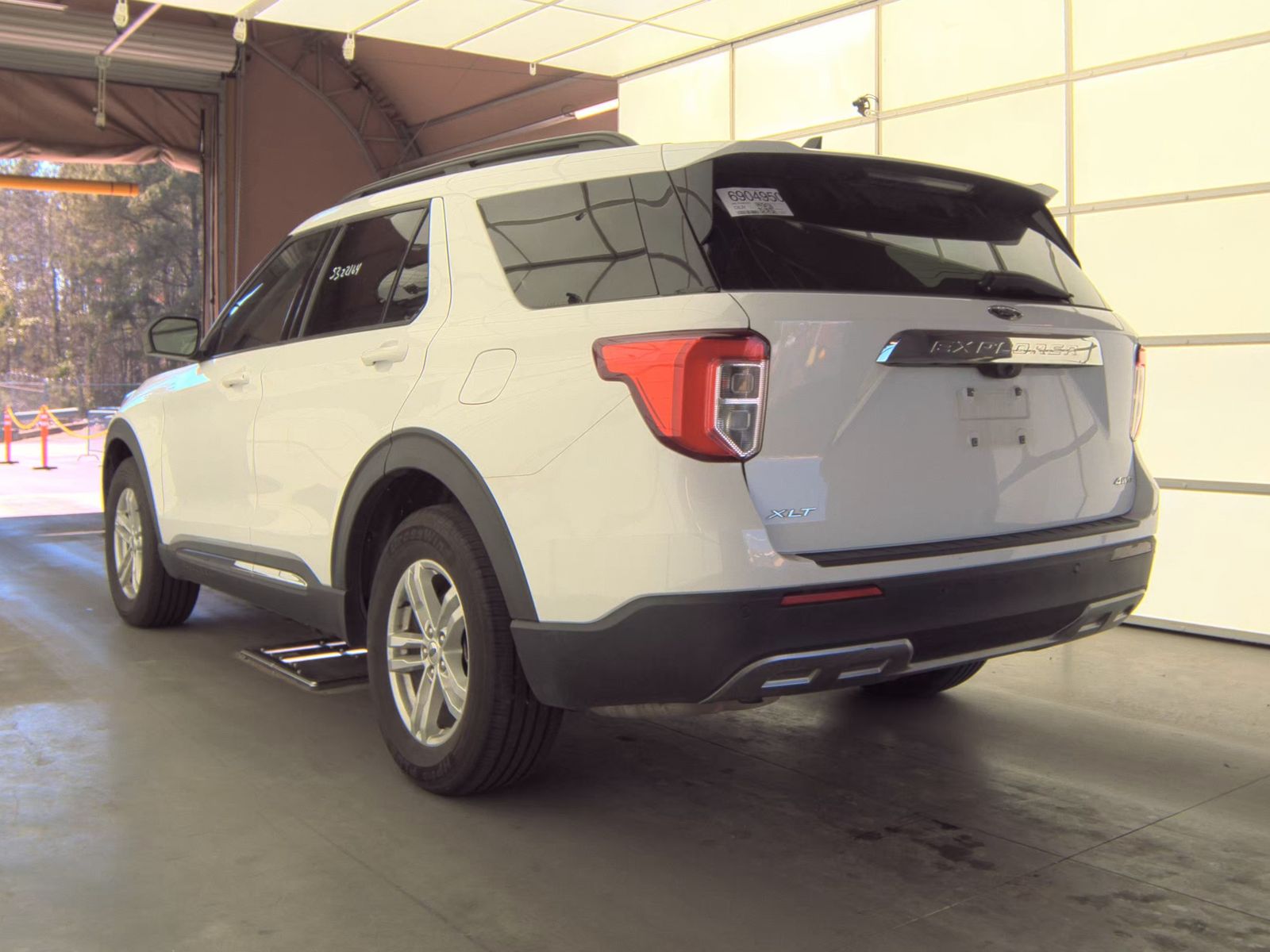 2023 Ford Explorer XLT AWD