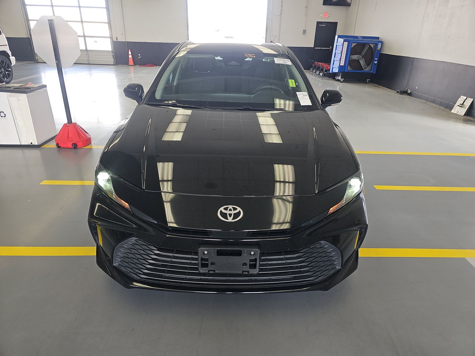 2025 Toyota Camry LE FWD