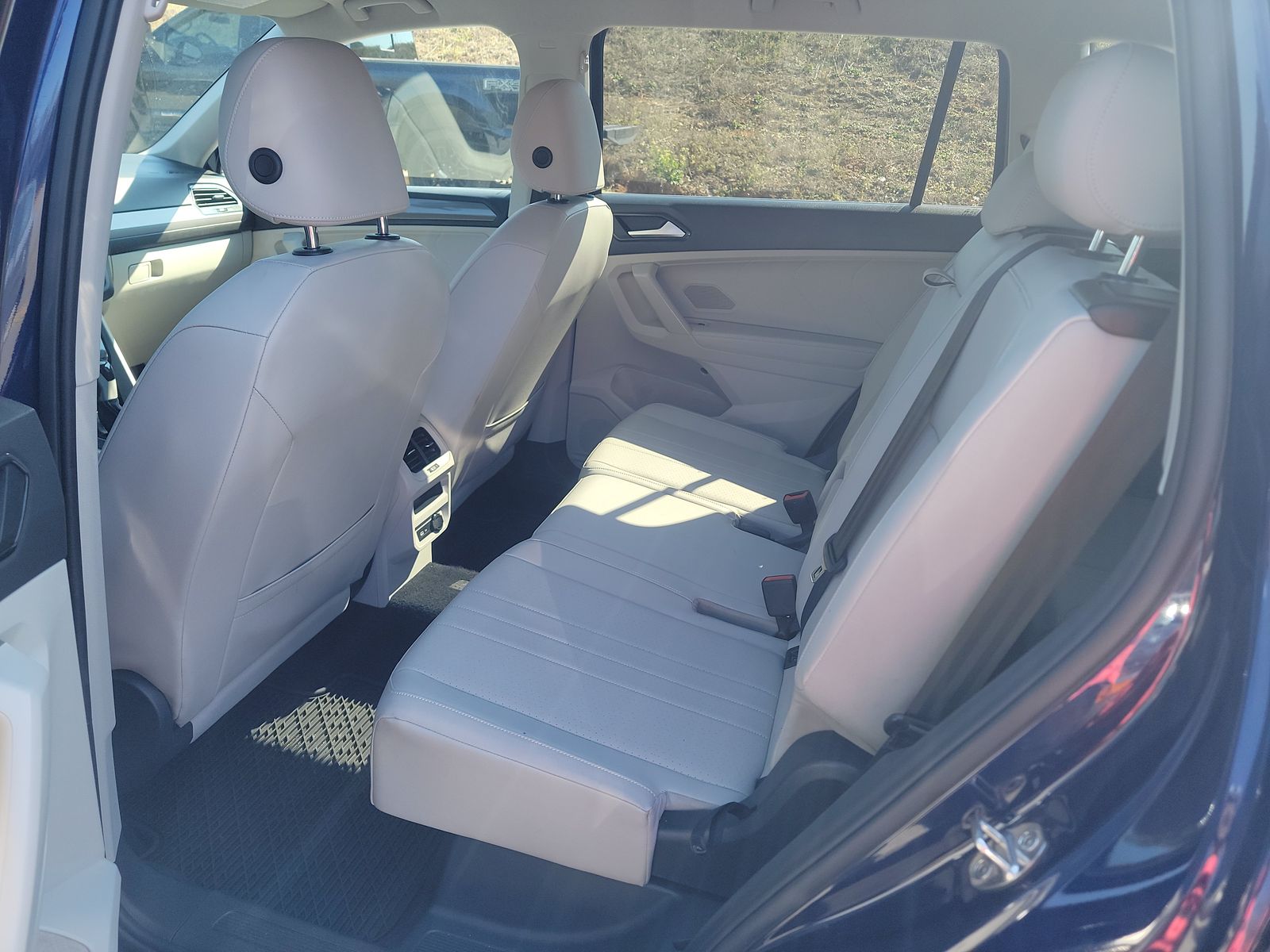 2022 Volkswagen Tiguan 2.0T SE FWD