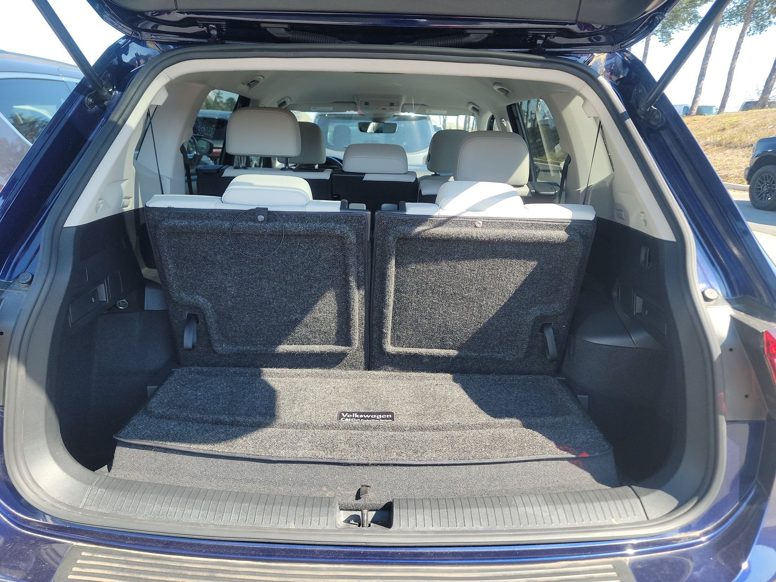 2022 Volkswagen Tiguan 2.0T SE FWD