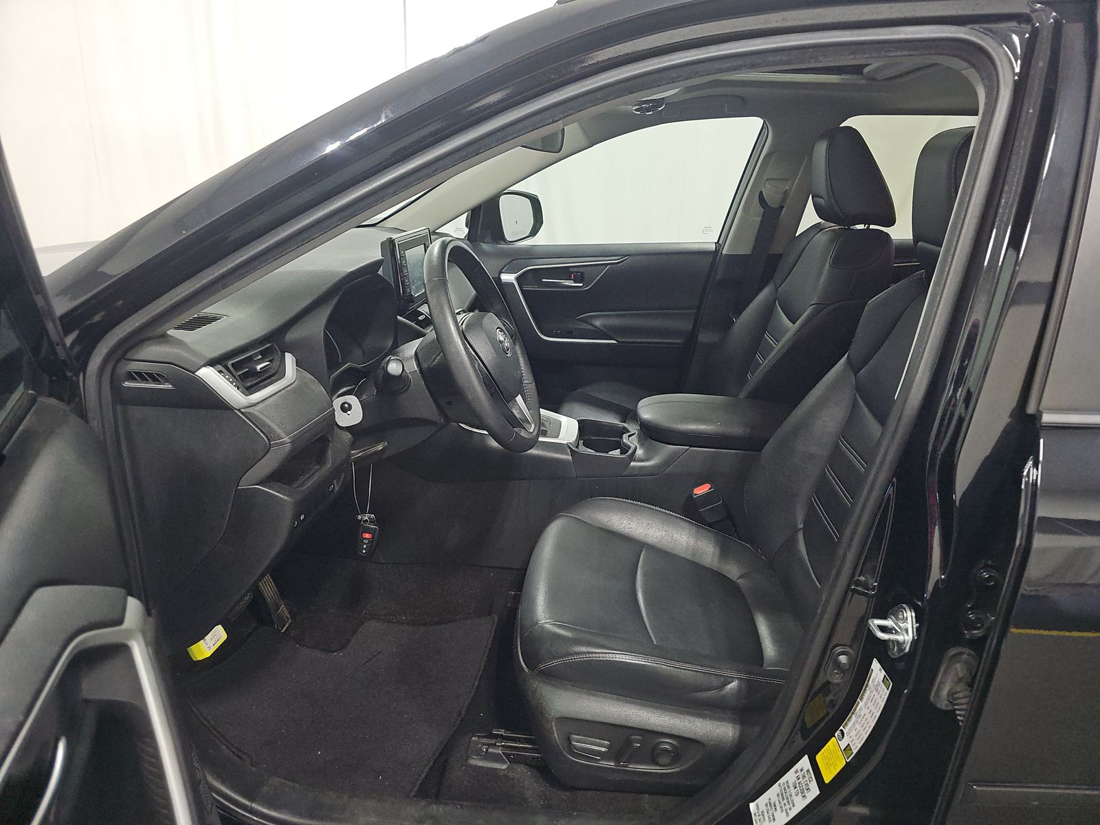 2021 Toyota RAV4 XLE Premium FWD