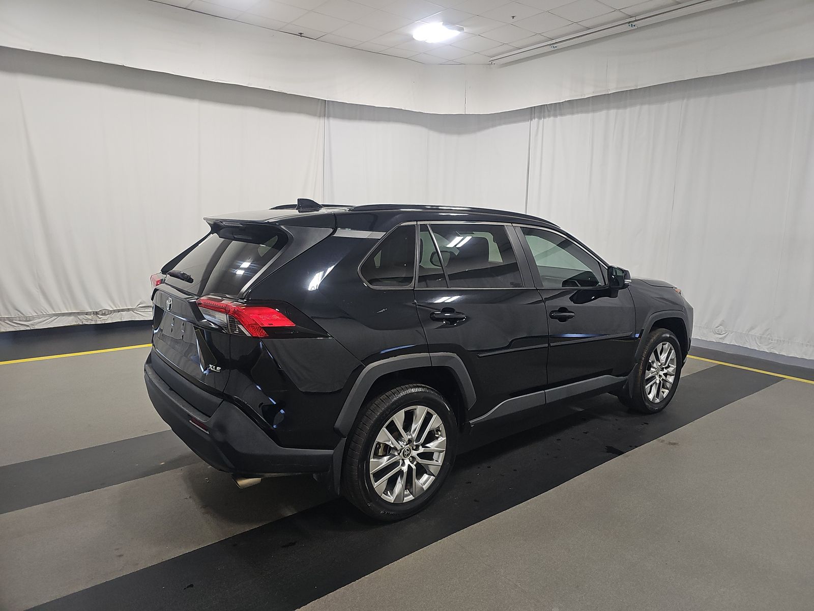 2021 Toyota RAV4 XLE Premium FWD