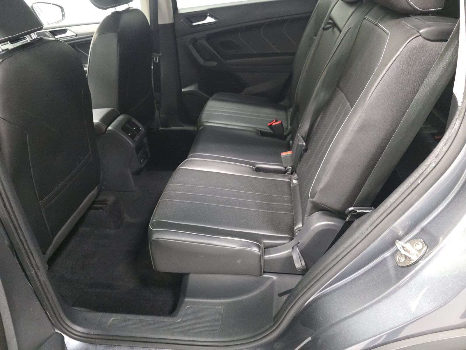 2022 Volkswagen Tiguan 2.0T SE FWD