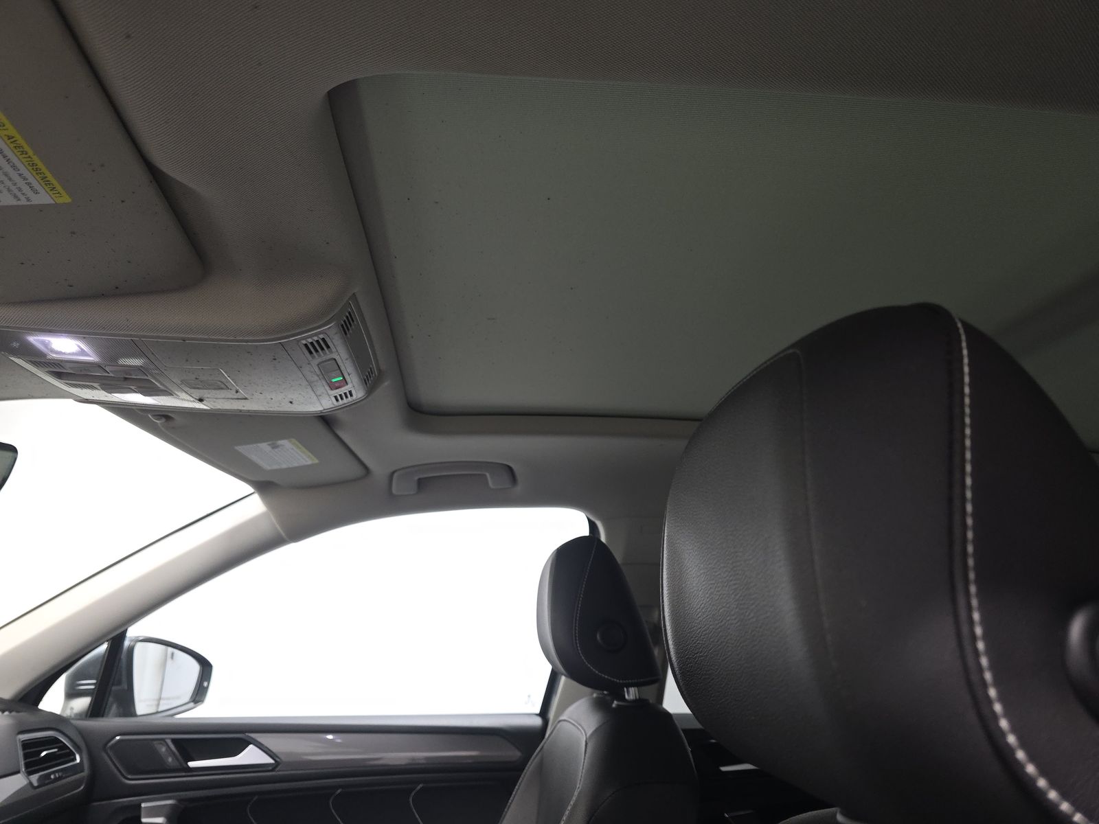 2022 Volkswagen Tiguan 2.0T SE FWD