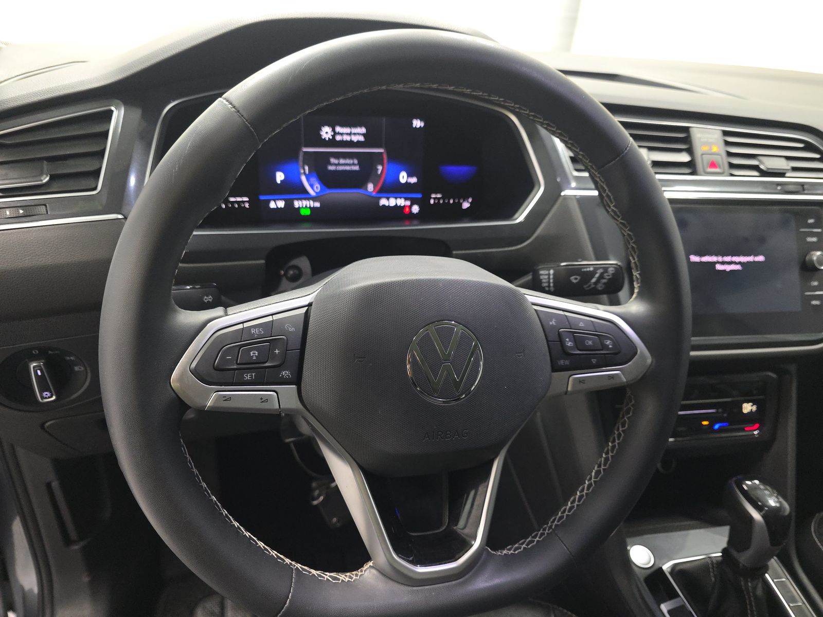 2022 Volkswagen Tiguan 2.0T SE FWD