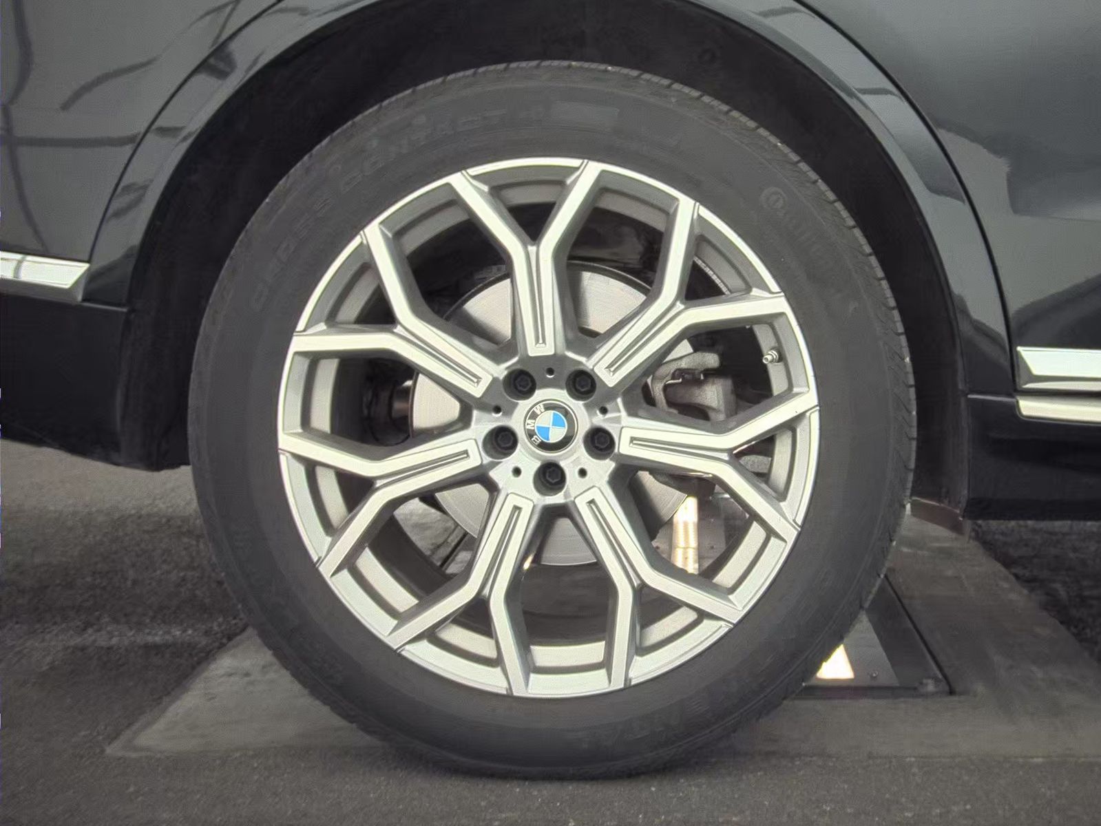 2026 BMW X7 xDrive40i AWD