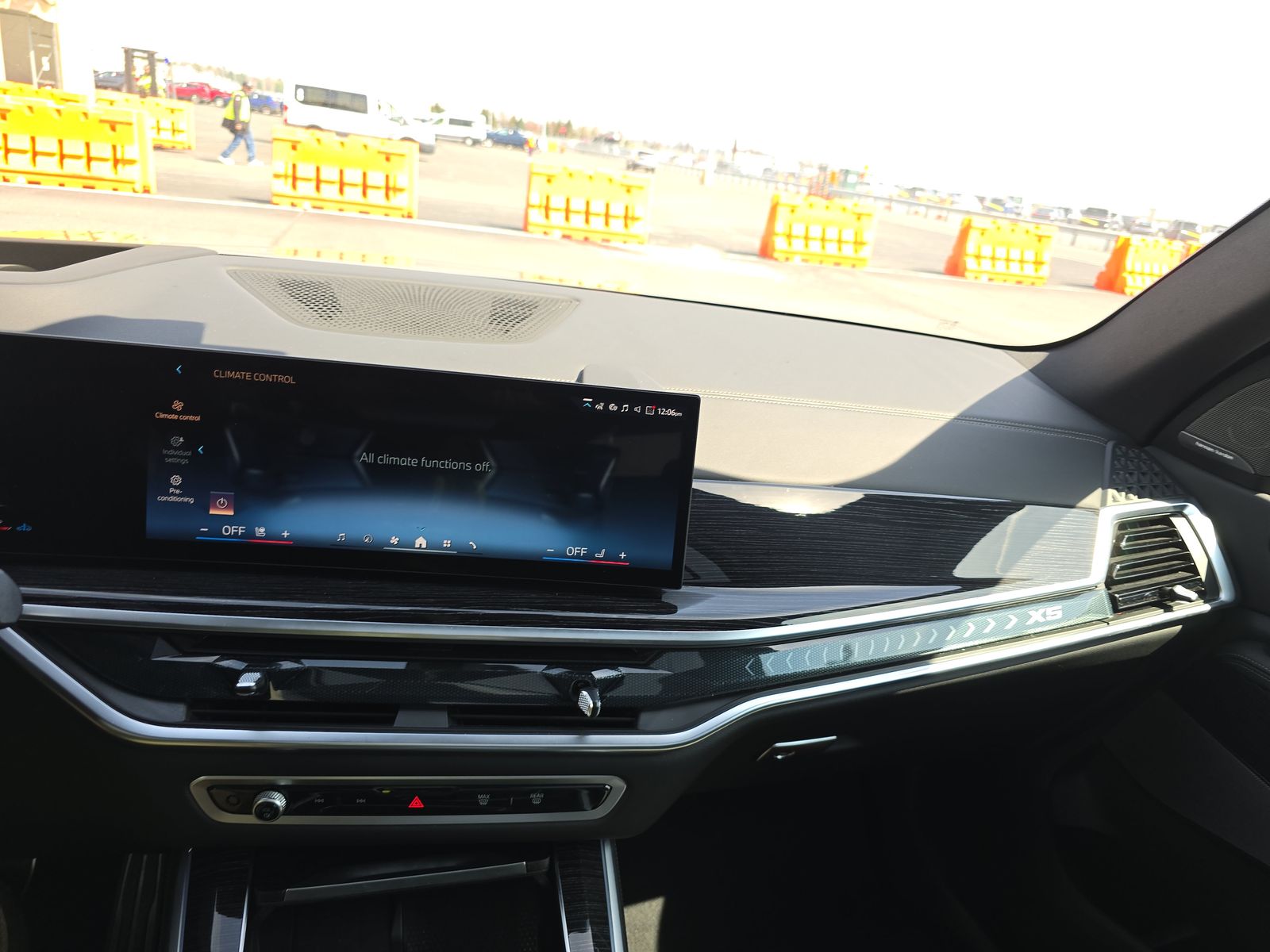 2026 BMW X5 sDrive40i RWD