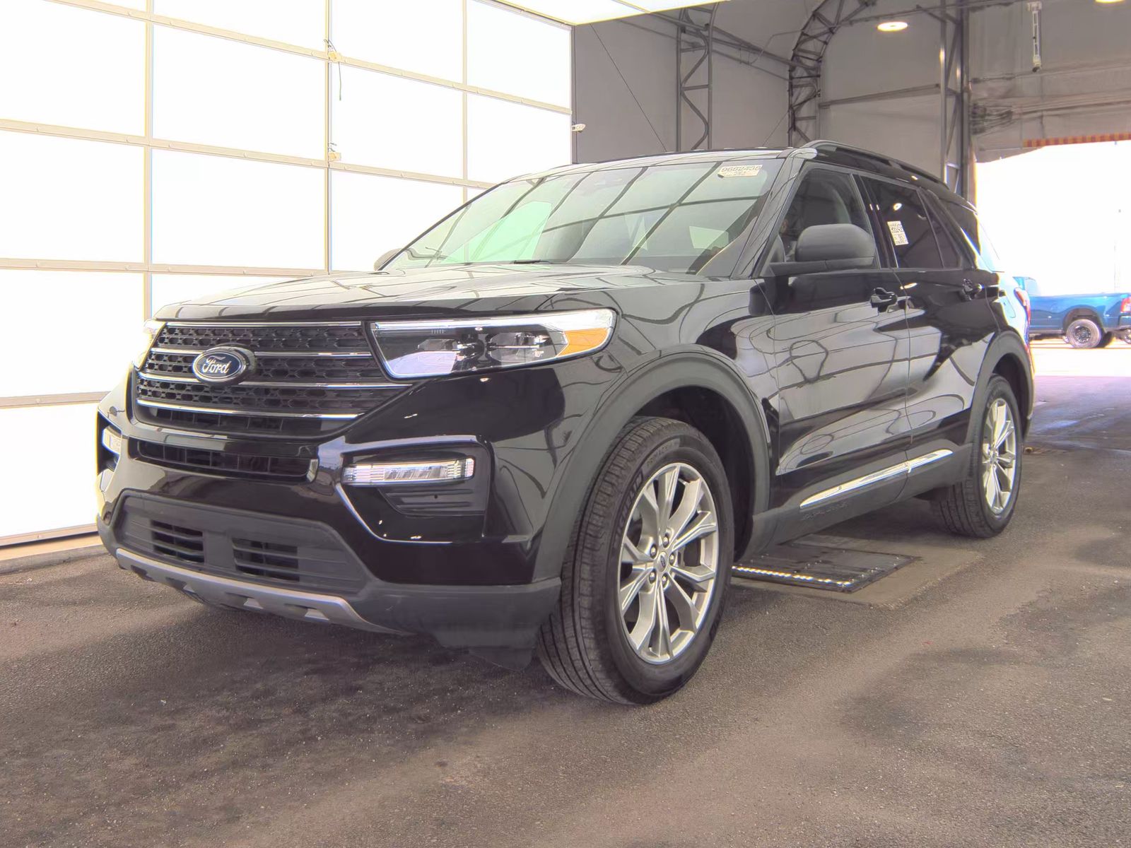 2024 Ford Explorer XLT AWD