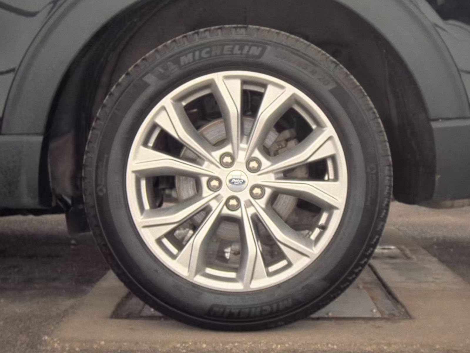 2024 Ford Explorer XLT AWD