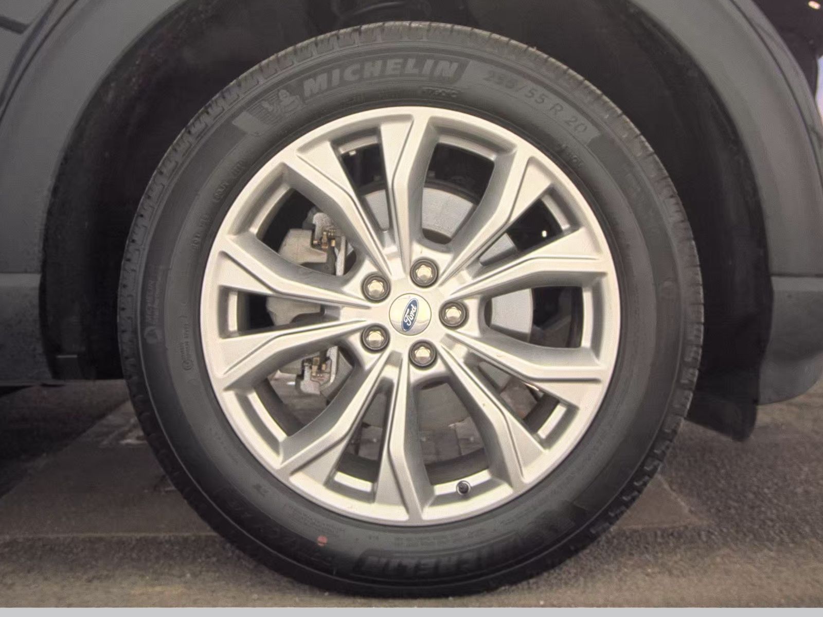 2024 Ford Explorer XLT AWD