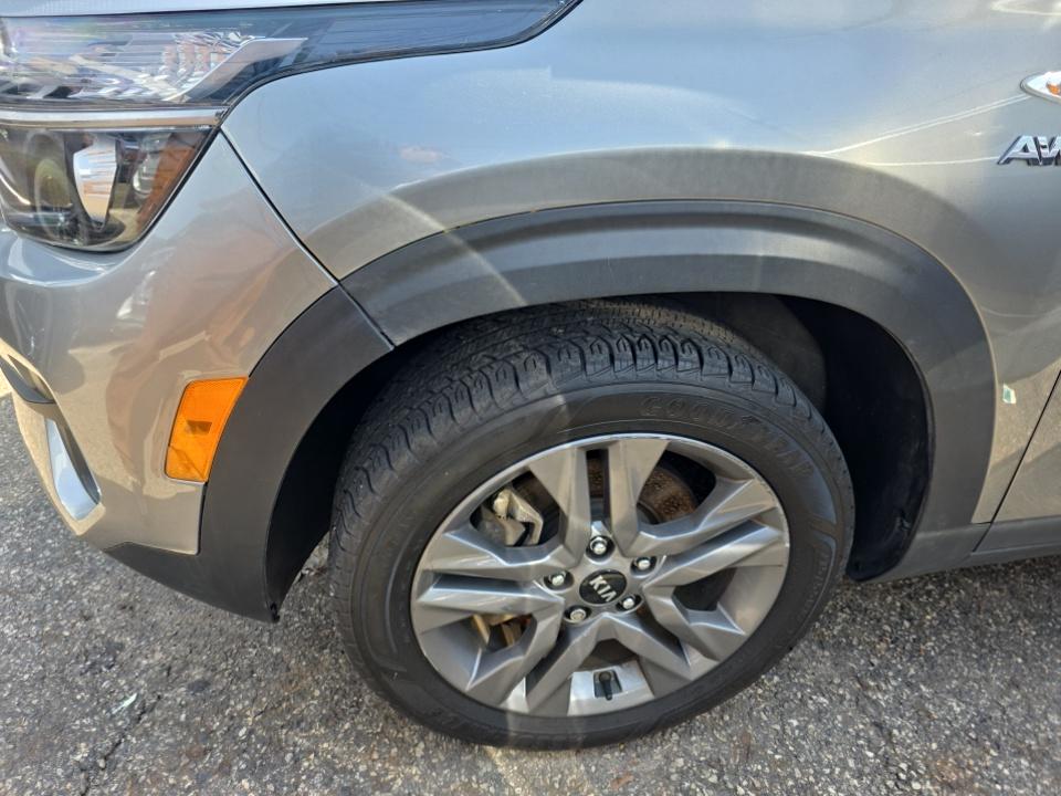 KIA LX - 9