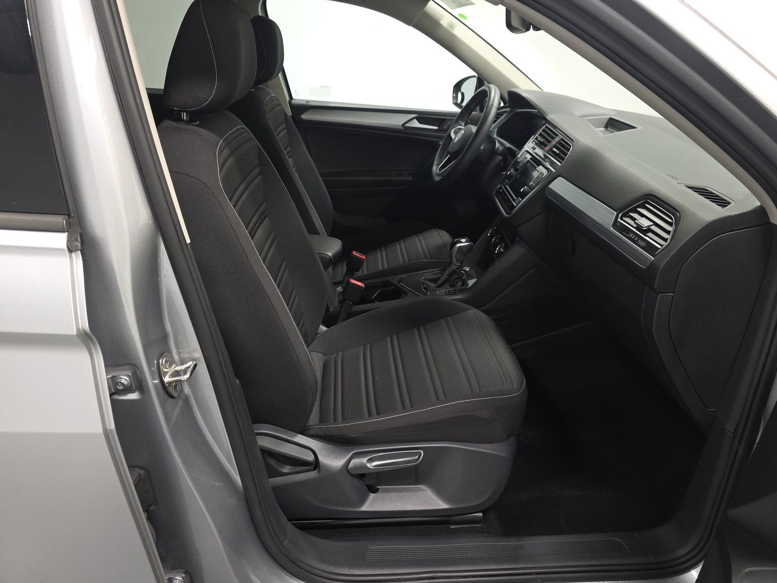 2022 Volkswagen Tiguan 2.0T S FWD