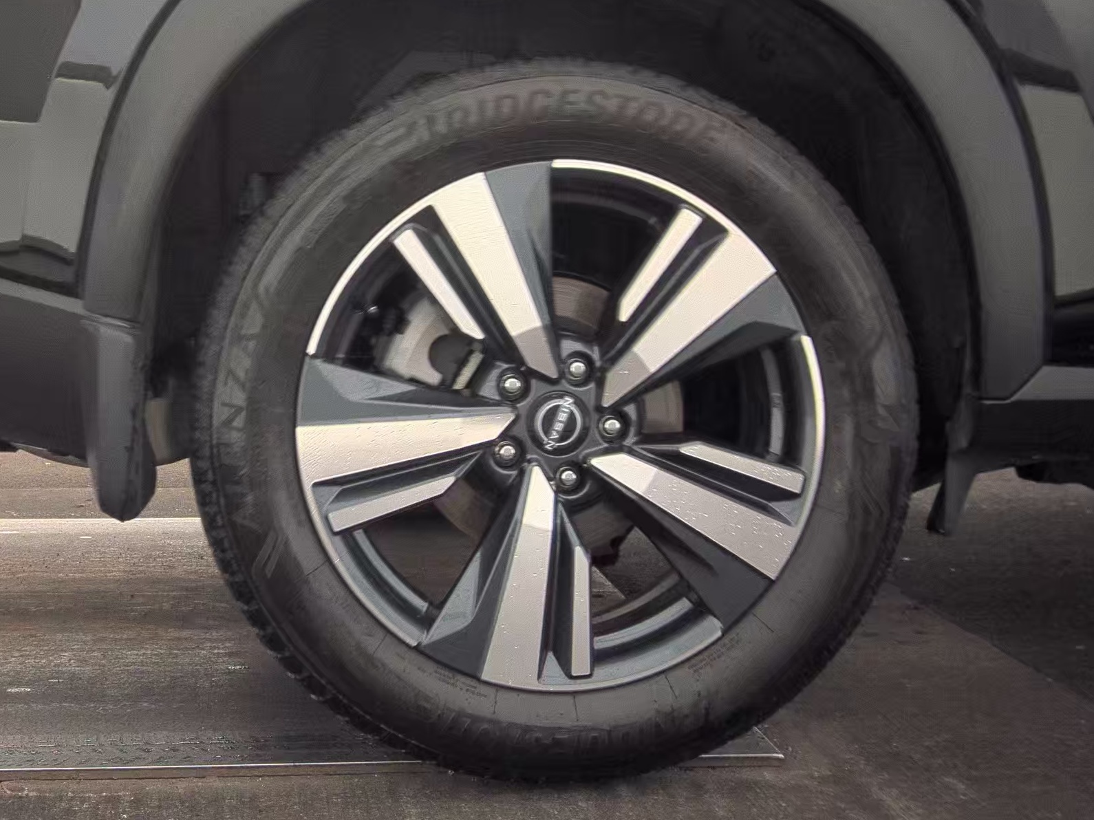 2023 Nissan Rogue SL FWD