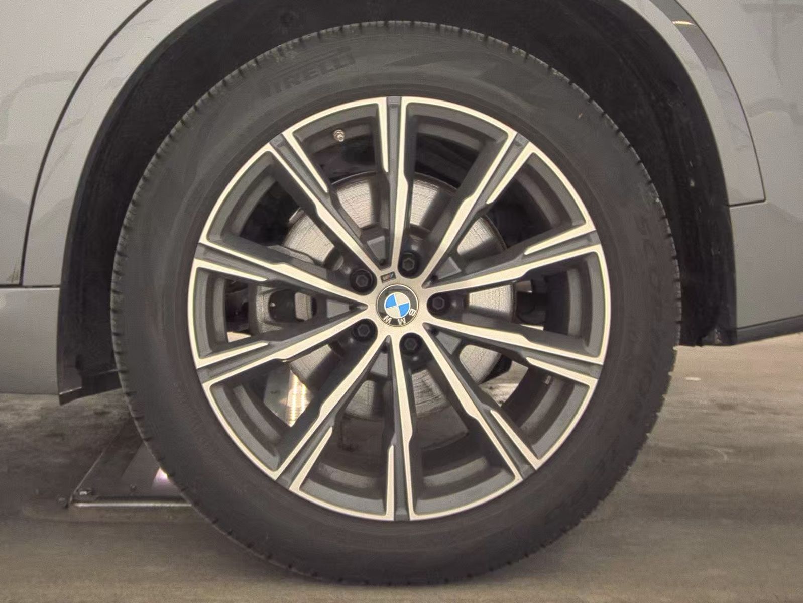 2026 BMW X5 sDrive40i RWD