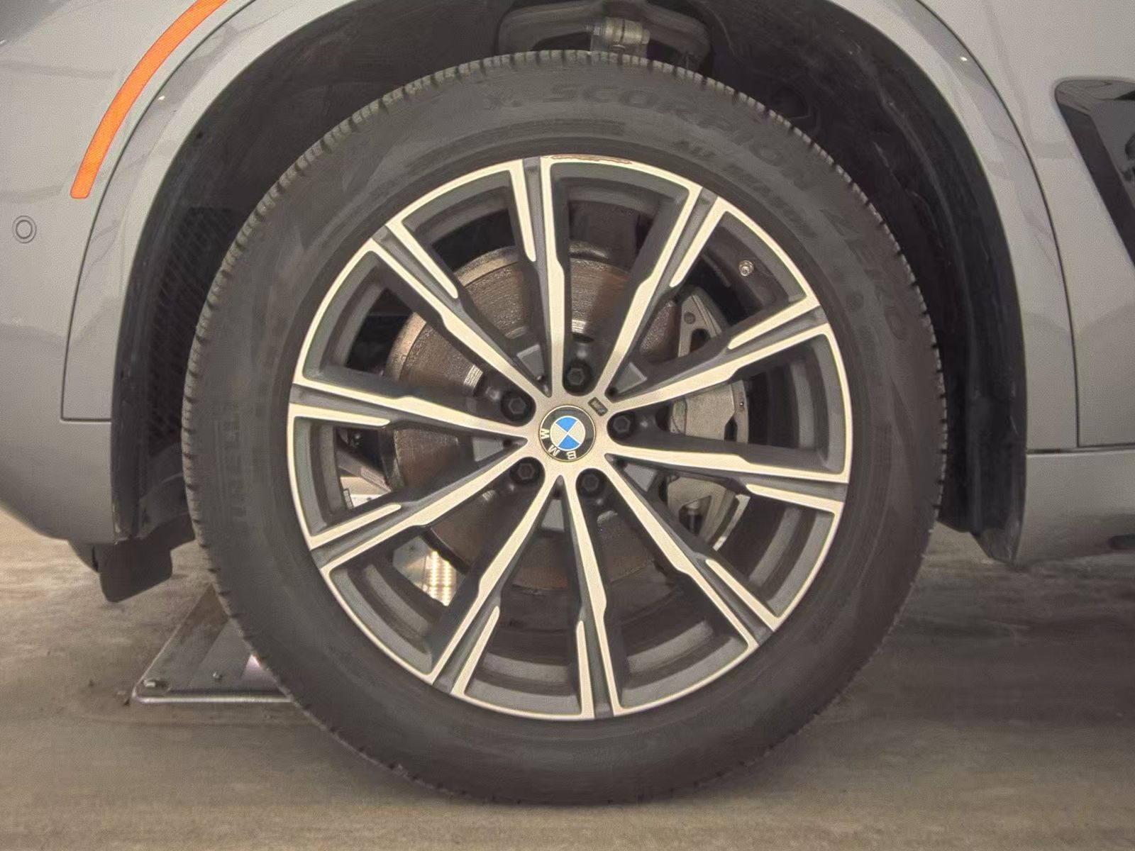 2026 BMW X5 sDrive40i RWD