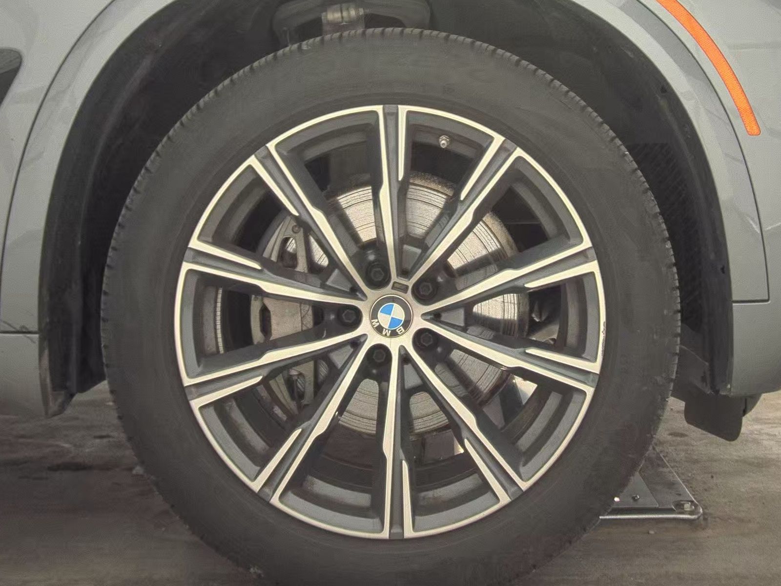 2026 BMW X5 sDrive40i RWD