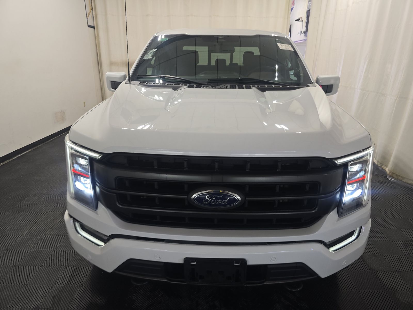 2023 Ford F-150 Lariat AWD