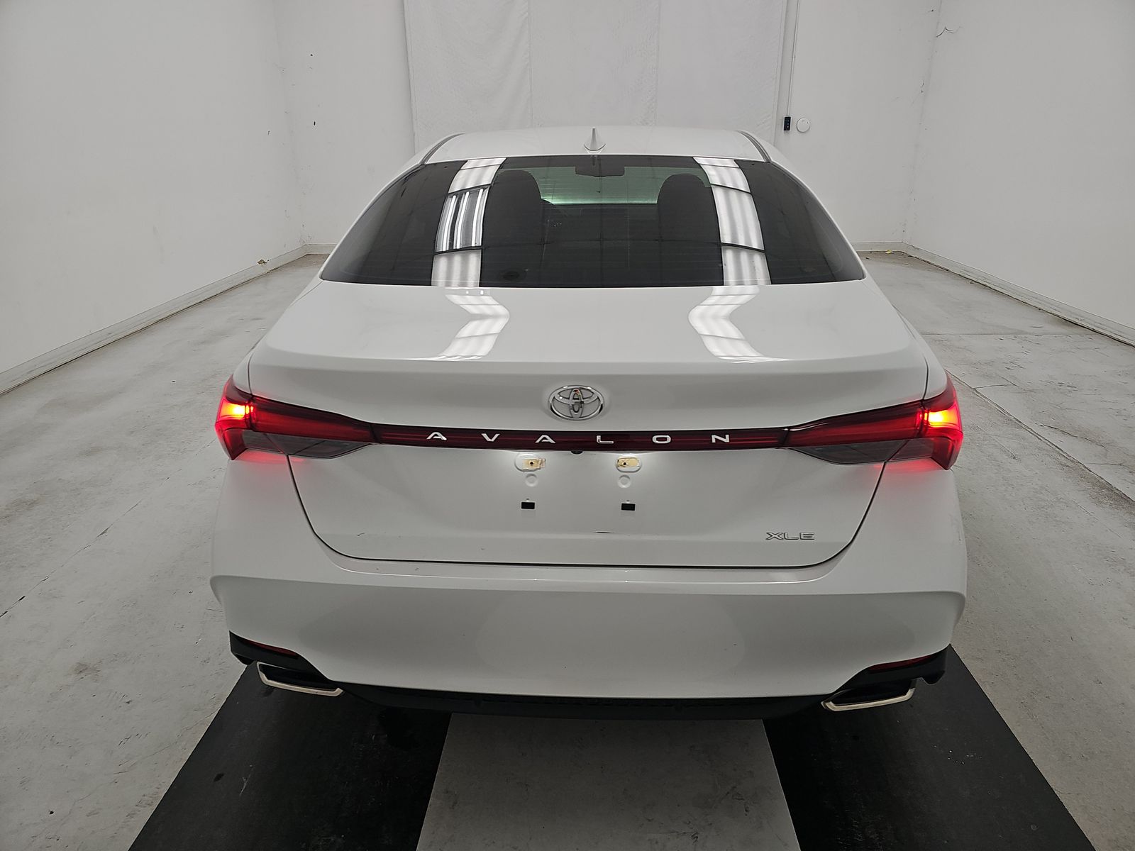 2022 Toyota Avalon XLE FWD