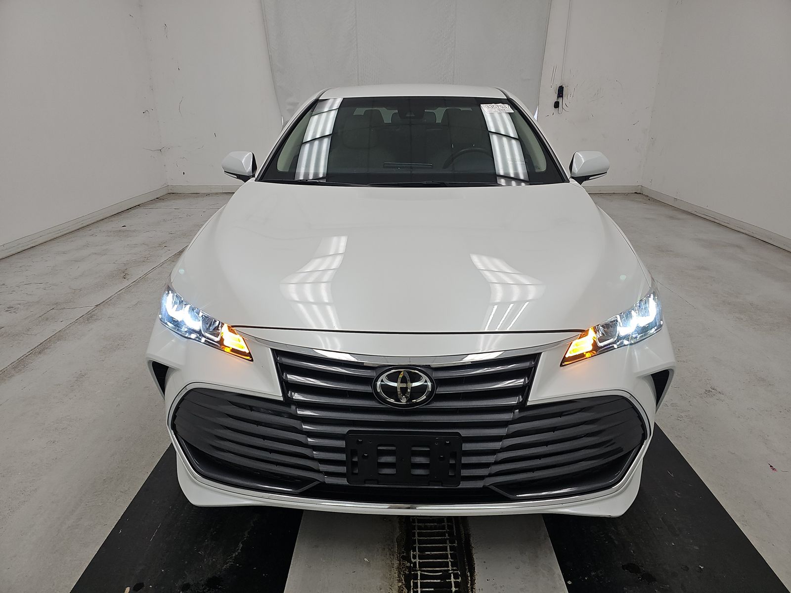 2022 Toyota Avalon XLE FWD