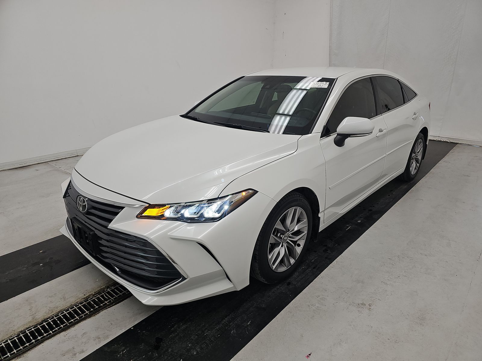 2022 Toyota Avalon XLE FWD