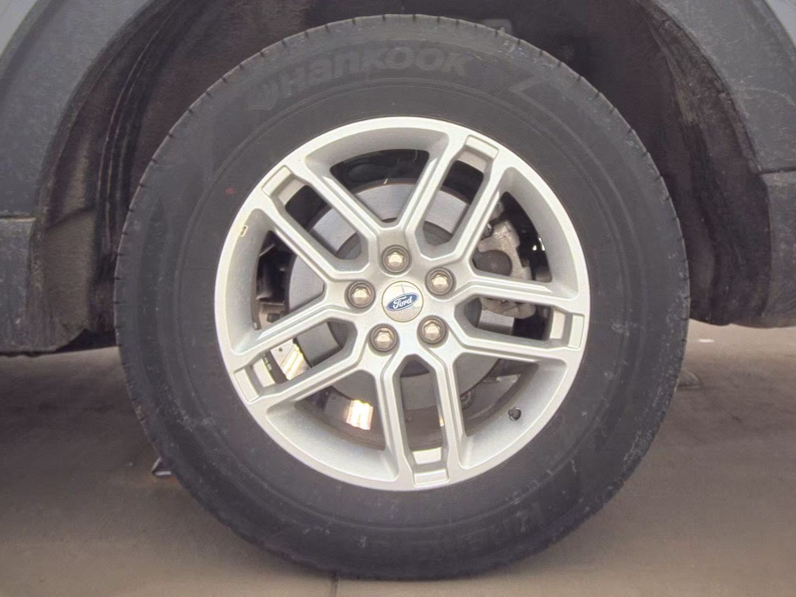 2025 Ford Explorer Active AWD