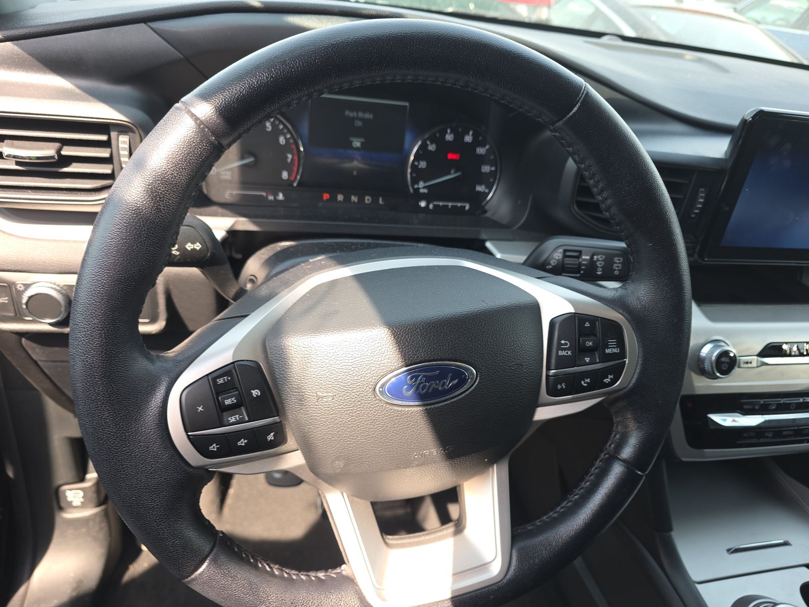 2022 Ford Explorer XLT RWD