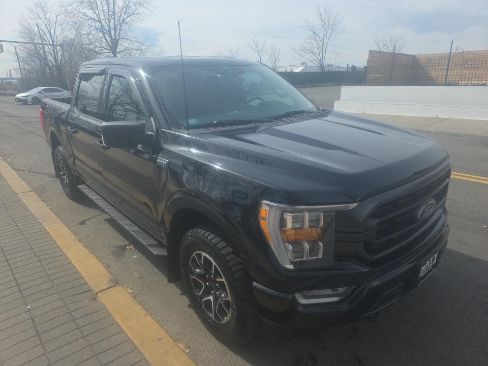 2022 Ford F-150 XLT AWD