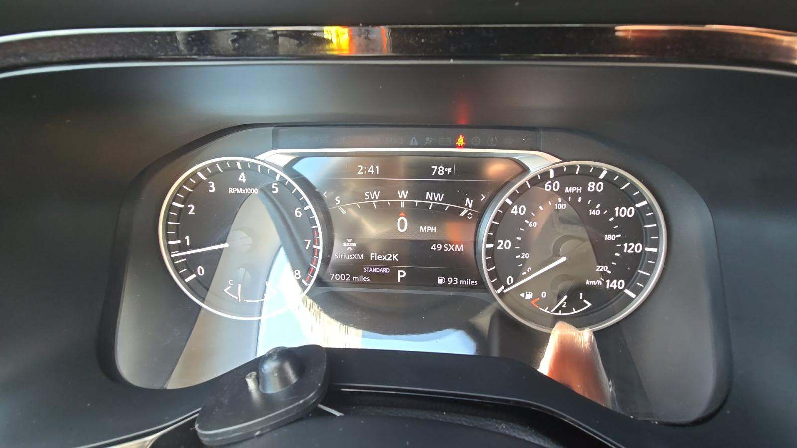 2025 Nissan Pathfinder SL FWD