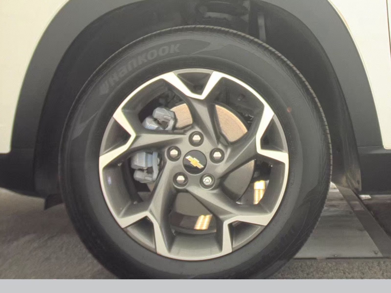 CHEVROLET TRAX - 10