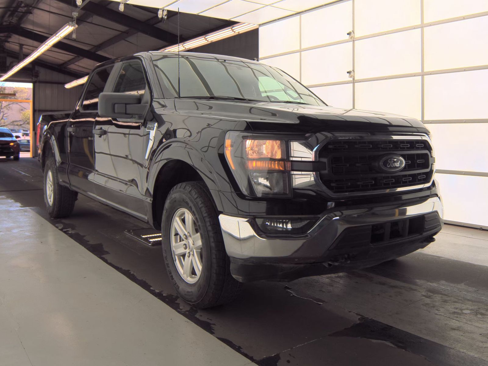 2023 Ford F-150 XLT AWD