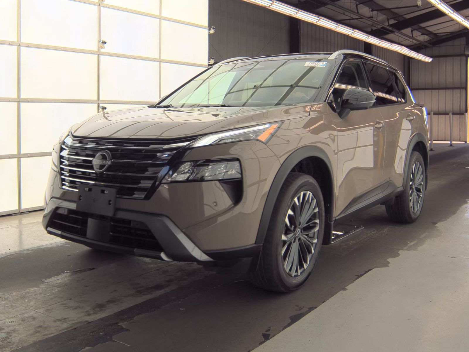 2025 Nissan Rogue SL FWD