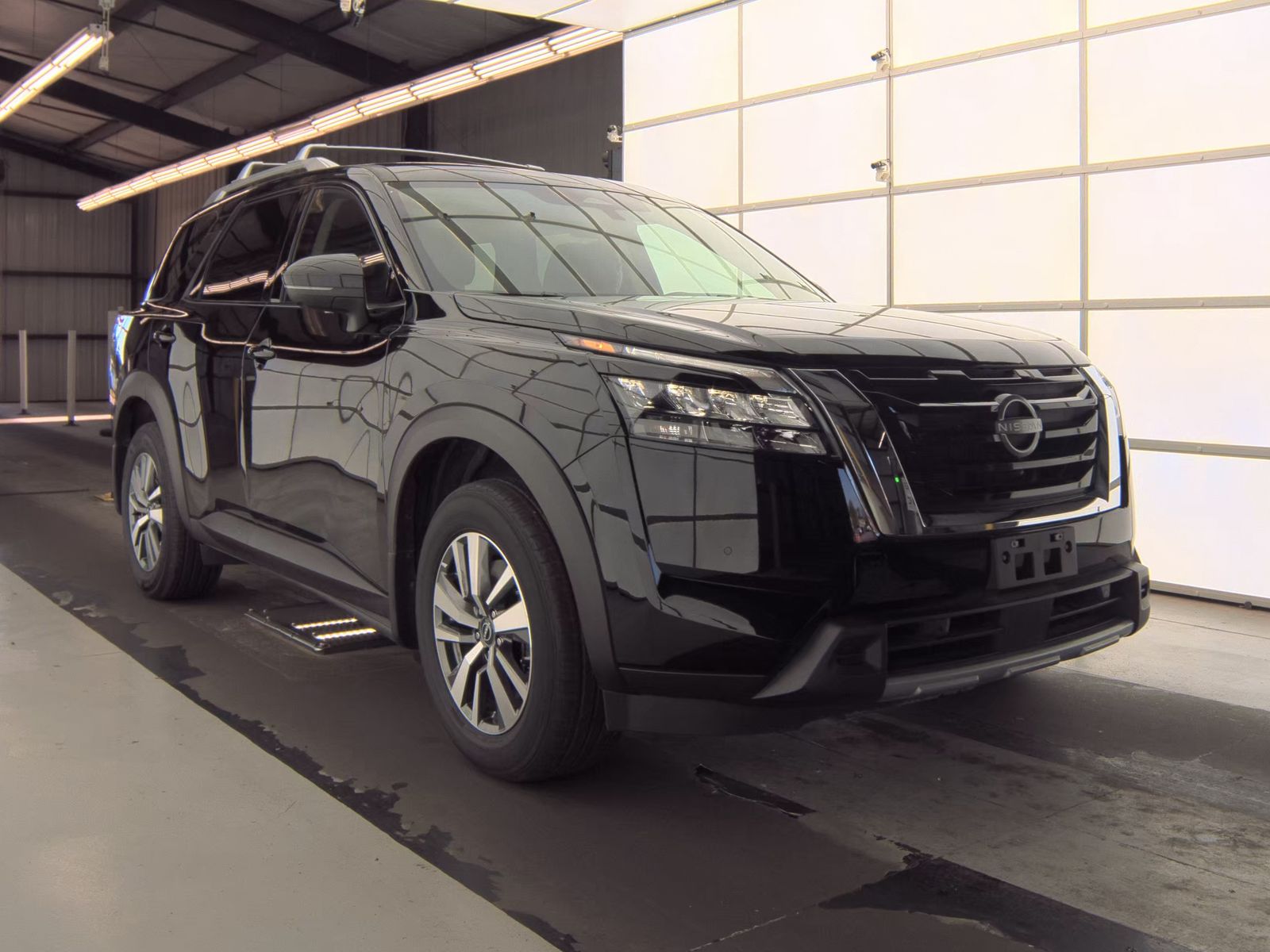 2025 Nissan Pathfinder SL FWD